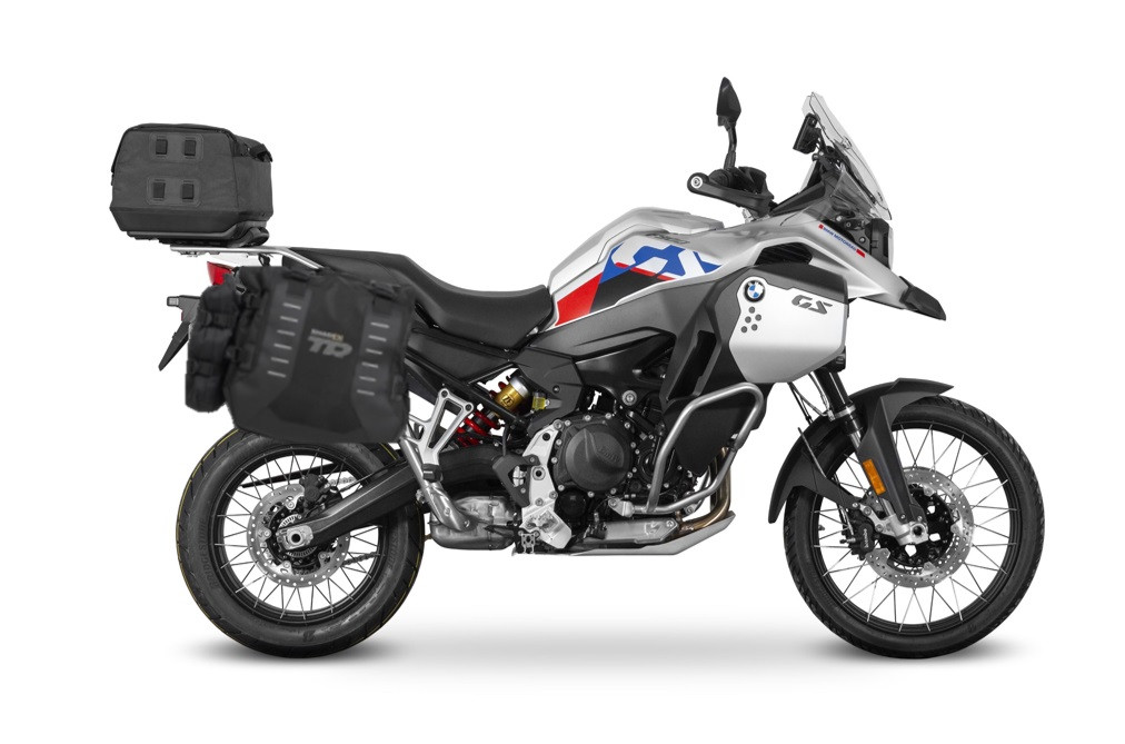 Set of SHAD TERRA TR40 adventure saddlebags and SHAD TERRA rear bag TR50, including mounting kit SHAD BMW F750GS/F850GS/ADVENTURE