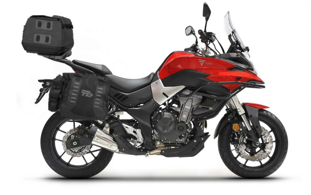 Set of SHAD TERRA TR40 adventure saddlebags and SHAD TERRA rear bag TR50, including mounting kit SHAD VOGE 500 DS/ DSX