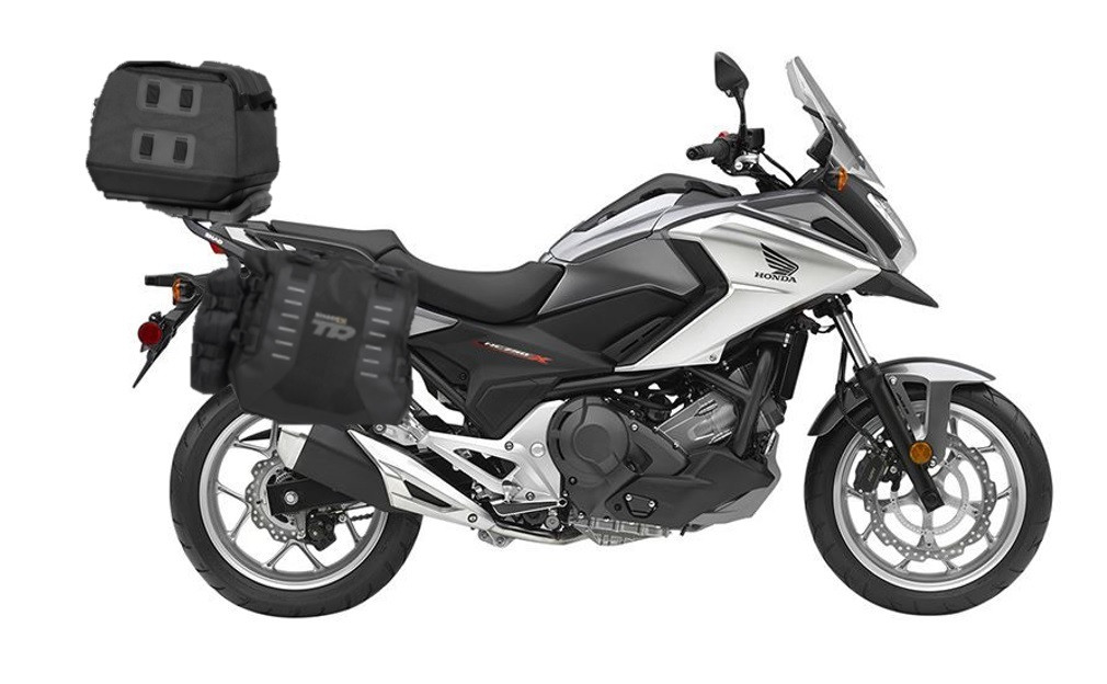 Set of SHAD TERRA TR40 adventure saddlebags and SHAD TERRA rear bag TR50, including mounting kit SHAD HONDA NC750X