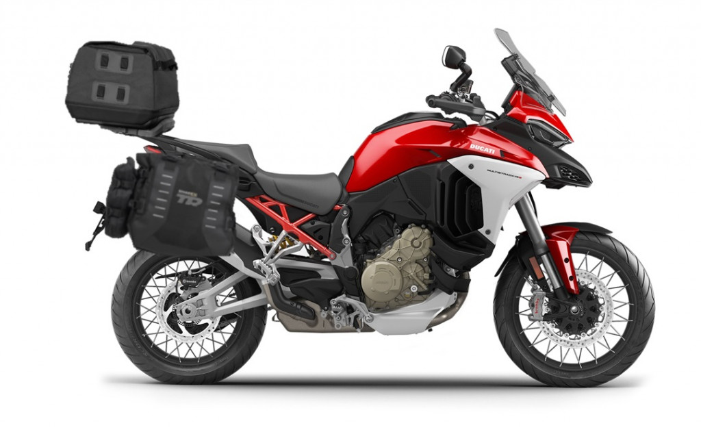 Set of SHAD TERRA TR40 adventure saddlebags and SHAD TERRA rear bag TR50, including mounting kit SHAD DUCATI MULTISTRADA 1200 V4