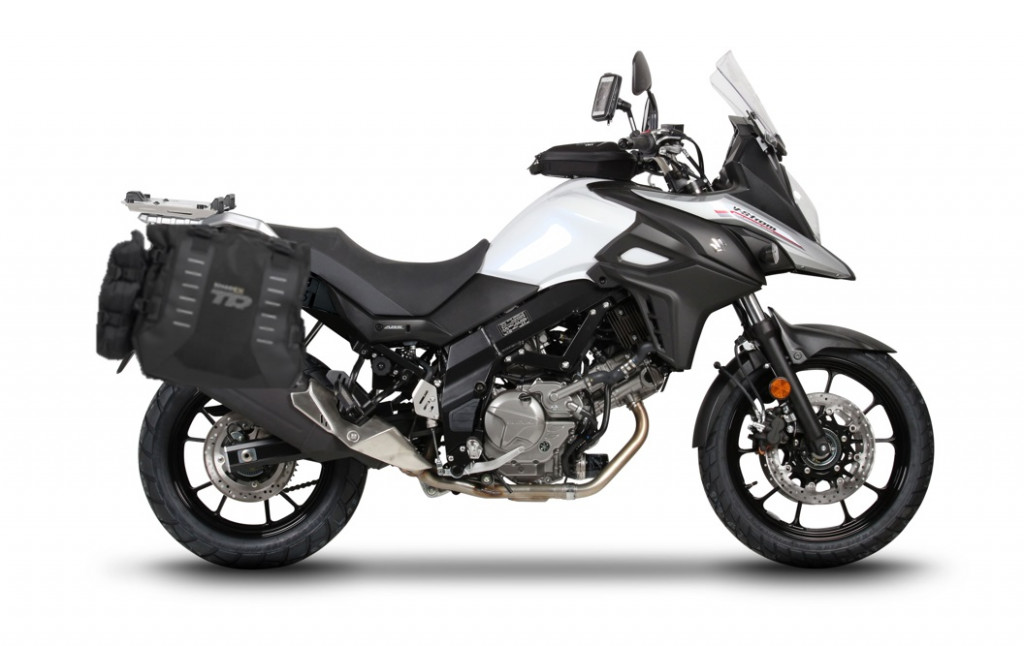 Complete set of SHAD TERRA TR40 adventure saddlebags, including mounting kit SHAD SUZUKI DL 650 V-Strom