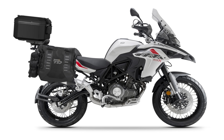 Set of SHAD TERRA TR40 adventure saddlebags and SHAD TERRA aluminium top case TR55 PURE BLACK, including mounting kit SHAD BENELLI TRK 502X