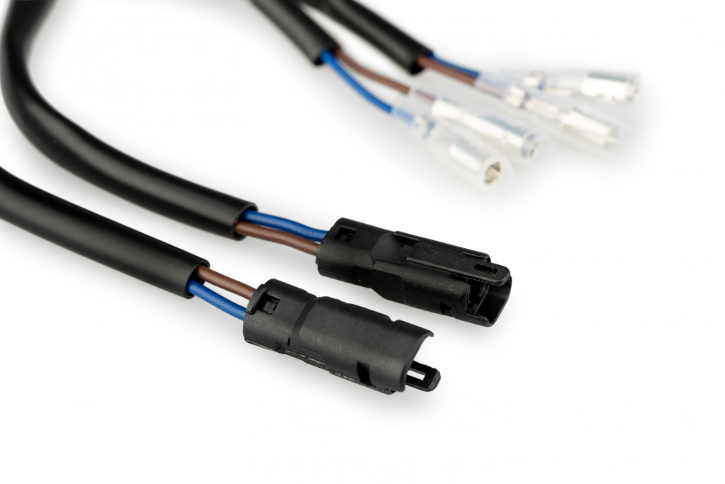 Plug&Play wiring kit for turn signals PUIG 22083N Crni