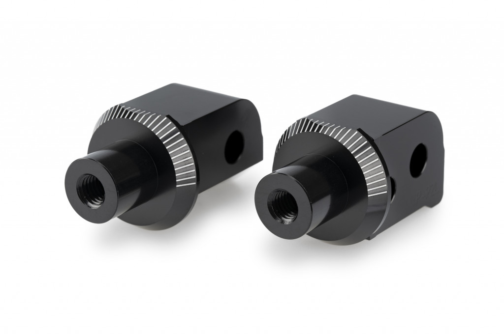 Footpeg adapters PUIG 22244N Crni