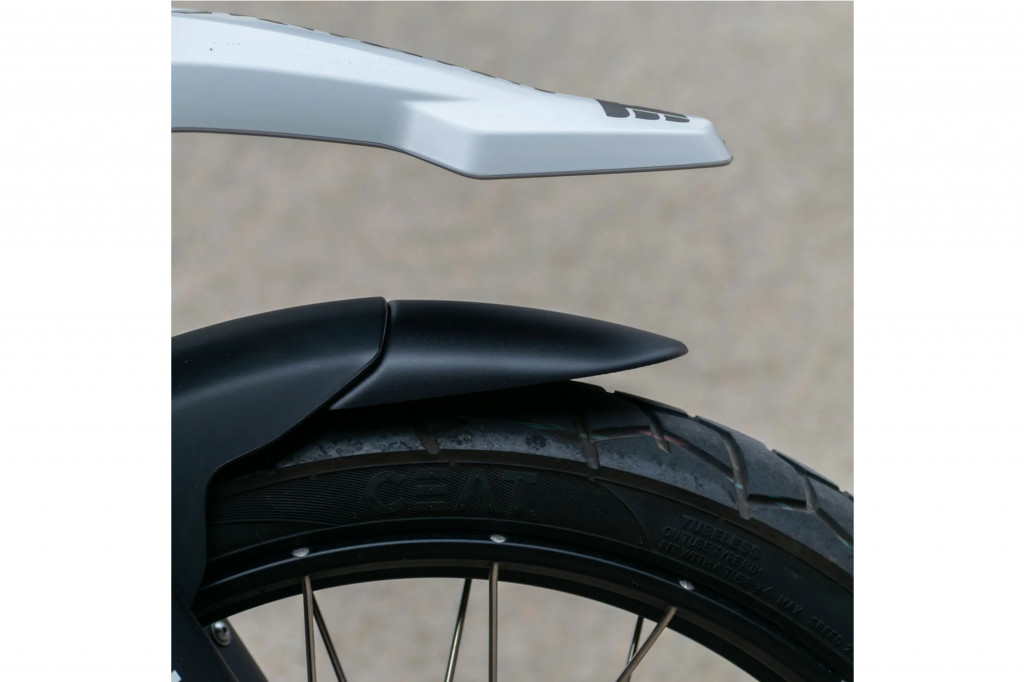 Front fender extension PUIG 22497N Crni