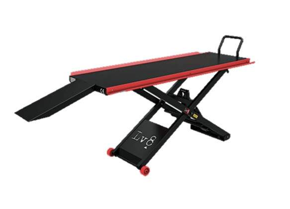 Motorcycle lift LV8 GOLDRAKE JUNIOR EG200JP with foot pedal pump