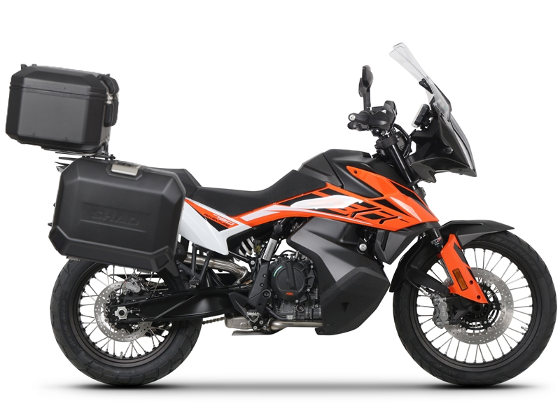 Set aluminijastih kofera sa nosači i pločo SHAD TERRA BLACK, 48L stražnji kofer in 36L/47L bočni koferi SHAD KTM Adventure 790 (R)