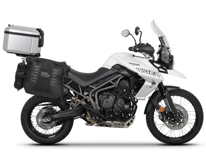 Complete set of SHAD TERRA TR40 adventure saddlebags and SHAD TERRA aluminium 37L topcase, including mounting kit SHAD TRIUMPH Tiger 800
