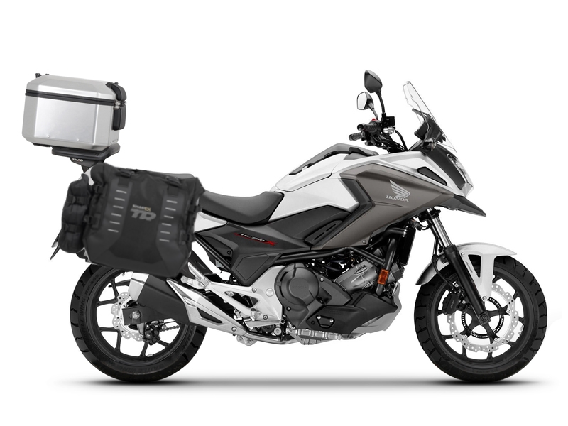 Complete set of SHAD TERRA TR40 adventure saddlebags and SHAD TERRA aluminium 37L topcase, including mounting kit SHAD HONDA NC 750 X