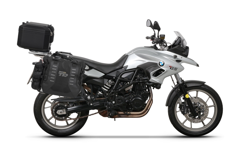 Complete set of SHAD TERRA TR40 adventure saddlebags and SHAD TERRA BLACK aluminium 37L topcase, including mounting kit SHAD BMW F 650 GS/ F 700 GS/ F 800 GS