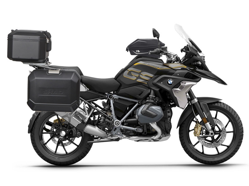 Set aluminijastih kofera sa nosači i pločo SHAD TERRA BLACK, 48L stražnji kofer in 36L/47L bočni koferi SHAD BMW R 1200 GS/ R 1250 GS