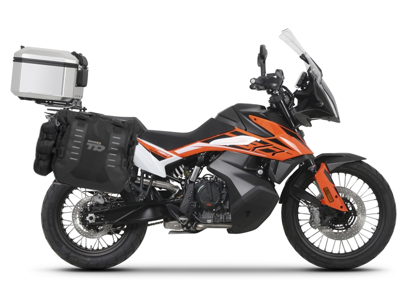 Complete set of SHAD TERRA TR40 adventure saddlebags and SHAD TERRA aluminium 55L topcase, including mounting kit SHAD KTM 790 Adventure (R) / KTM 790 Adventure (L) / HUSQVARNA NORDEN 901