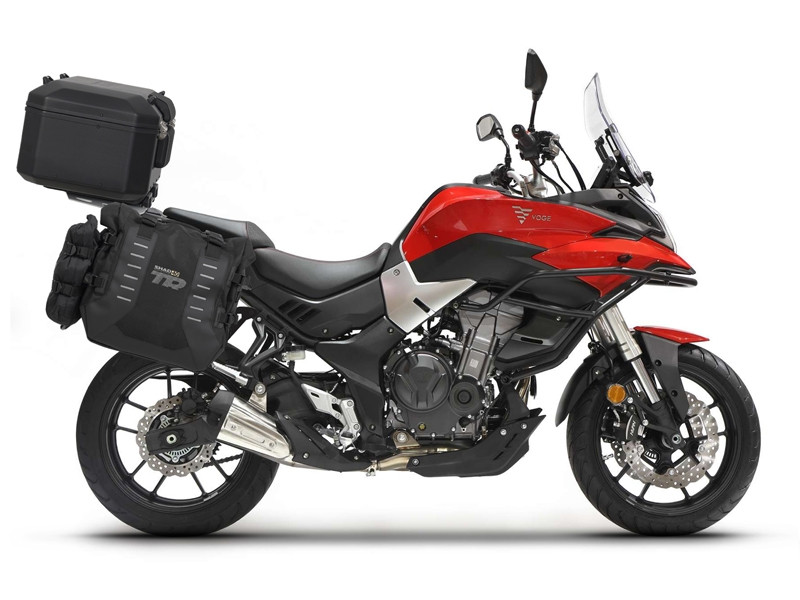 Complete set of SHAD TERRA TR40 adventure saddlebags and SHAD TERRA BLACK aluminium 48L topcase, including mounting kit SHAD Voge 500DS / 500DSX