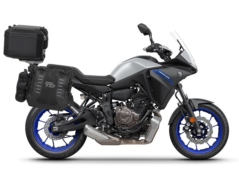 Complete set of SHAD TERRA TR40 adventure saddlebags and SHAD TERRA BLACK aluminium 55L topcase, including mounting kit SHAD YAMAHA MT-07 Tracer / Tracer 700