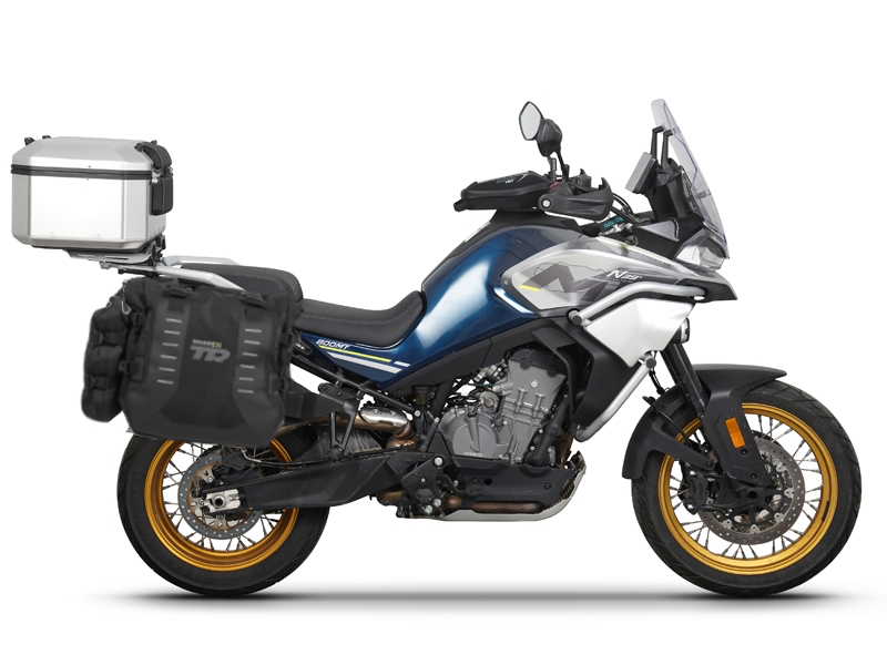 Complete set of SHAD TERRA TR40 adventure saddlebags and SHAD TERRA aluminium 37L topcase, including mounting kit SHAD CF Moto 800MT