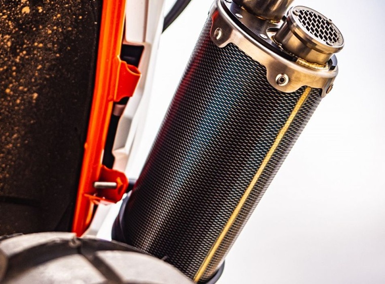 Slip-on exhaust GPR DUAL POPPY E5.KT.108.1.DUAL.PO Carbon look