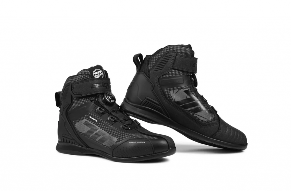 Čizme Seventy Degrees 70° SD-BR3 VELOCE PRO Crni T36